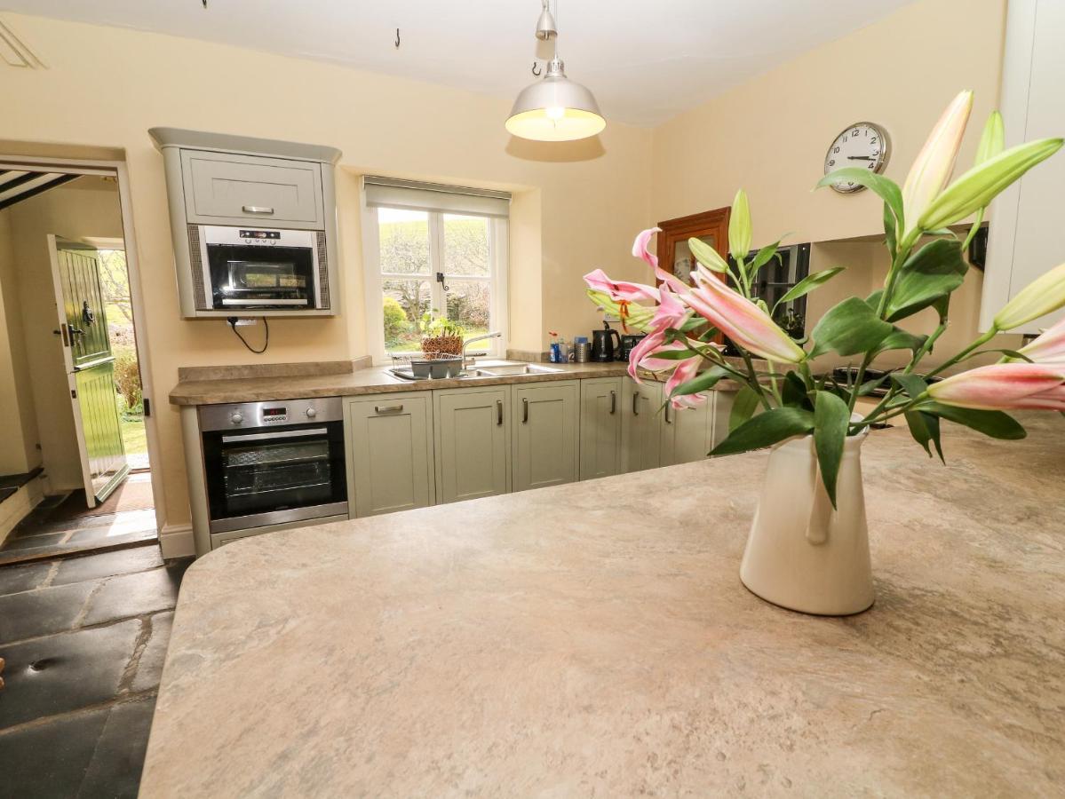 Waingate Cottage Cark Extérieur photo